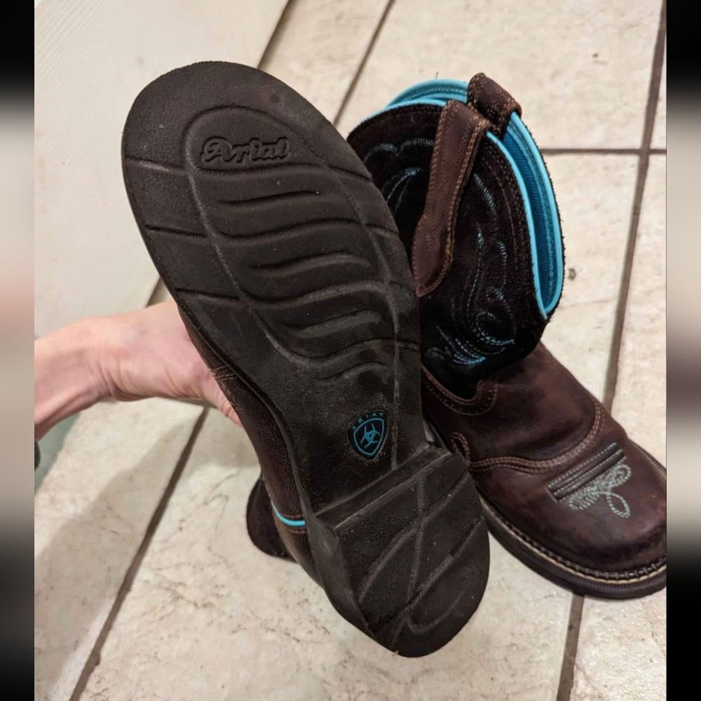 Boots - Picture 3 of 3